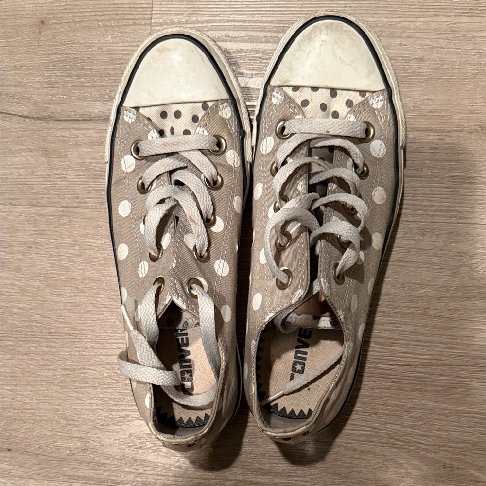 Converse Grey and White Polka Dot Sneakers